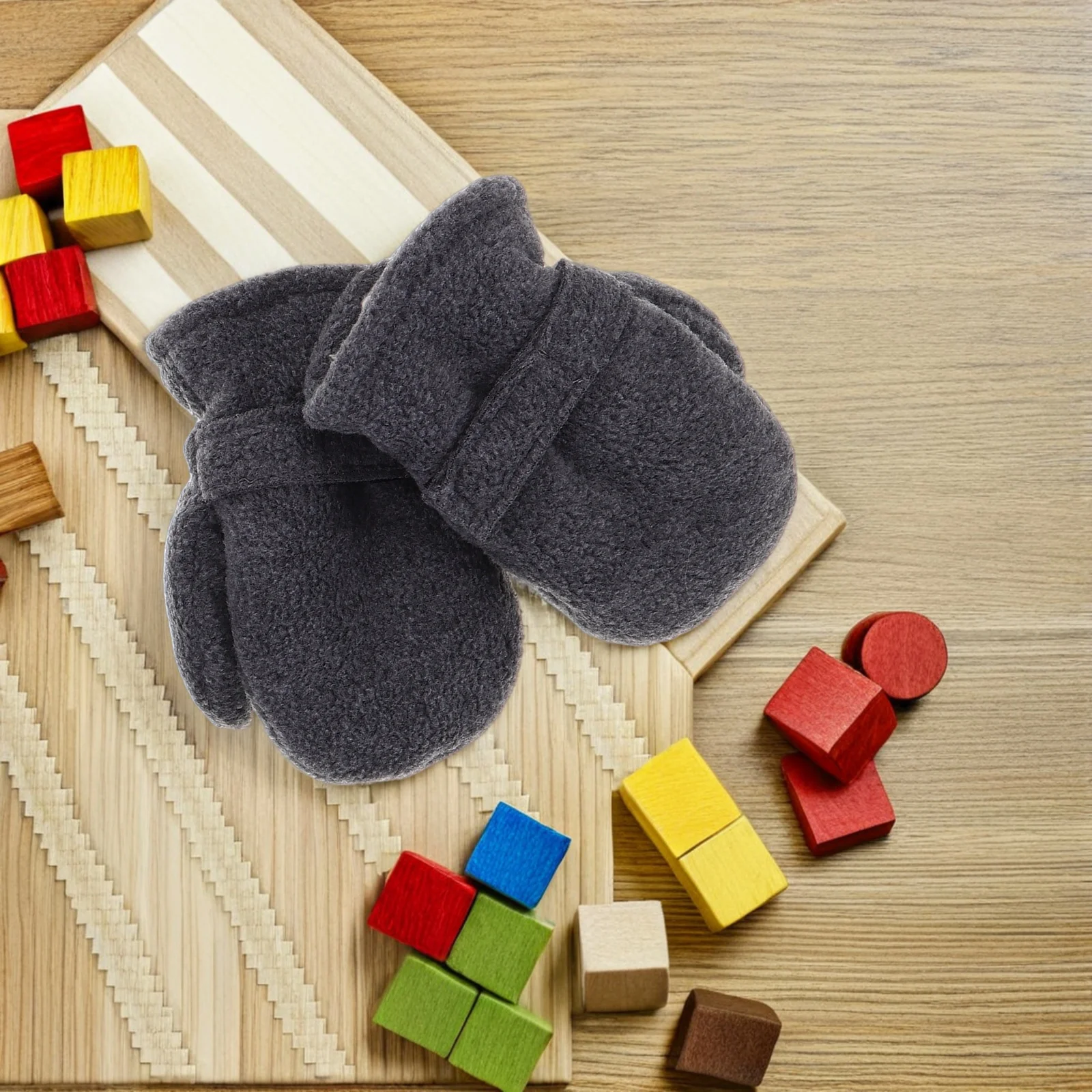 

2Pairs Kids Snow Mittens Insulated Warm Gloves for Children Winter Outdoor Activities Toddlers Fleece Lined Infant Snow Gloves