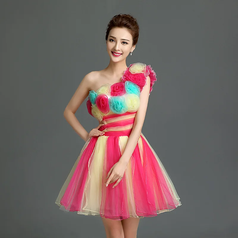 Elegante una spalla Lady Girl Women Princess 3D Flower Short abiti da damigella d'onore Performance Dancing Party Dress Gown