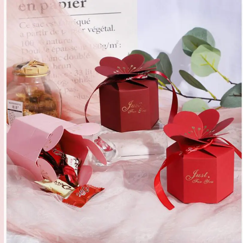 

Petal Candy Box With Ribbon Cookie Gift Boxes Romantic Wedding Favors Chocolate Box for Wedding Bridal Birthday Party Supplies