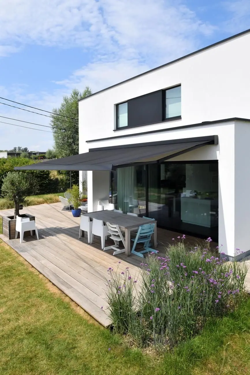 

Large Cafe Awnings Heavy Duty Electric Metal Foldable Roof Full Cassette Remote Control Retractable Awning Outdoor LED Light