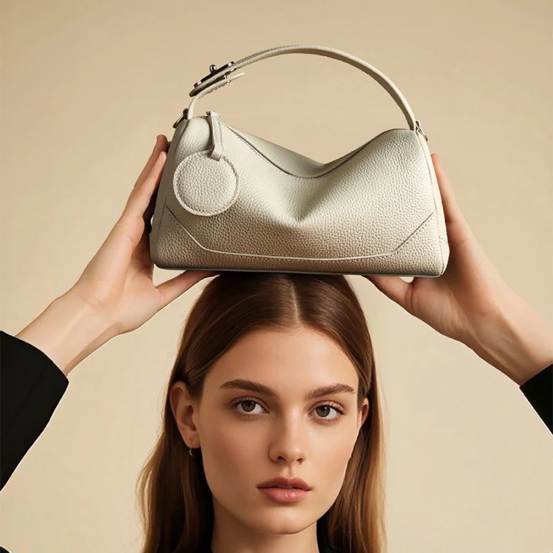 Thumbnail 3 - #29 Newest Saddle Bags