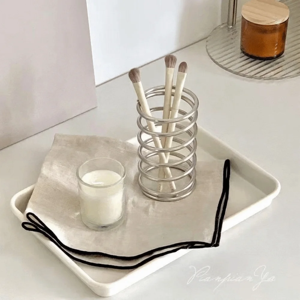 Stainless Steel Spring Shaped Toothbrush Holder Silver Hollow Toothbrush Rack Space Saving Makeup Brush Storage Rack Desktop