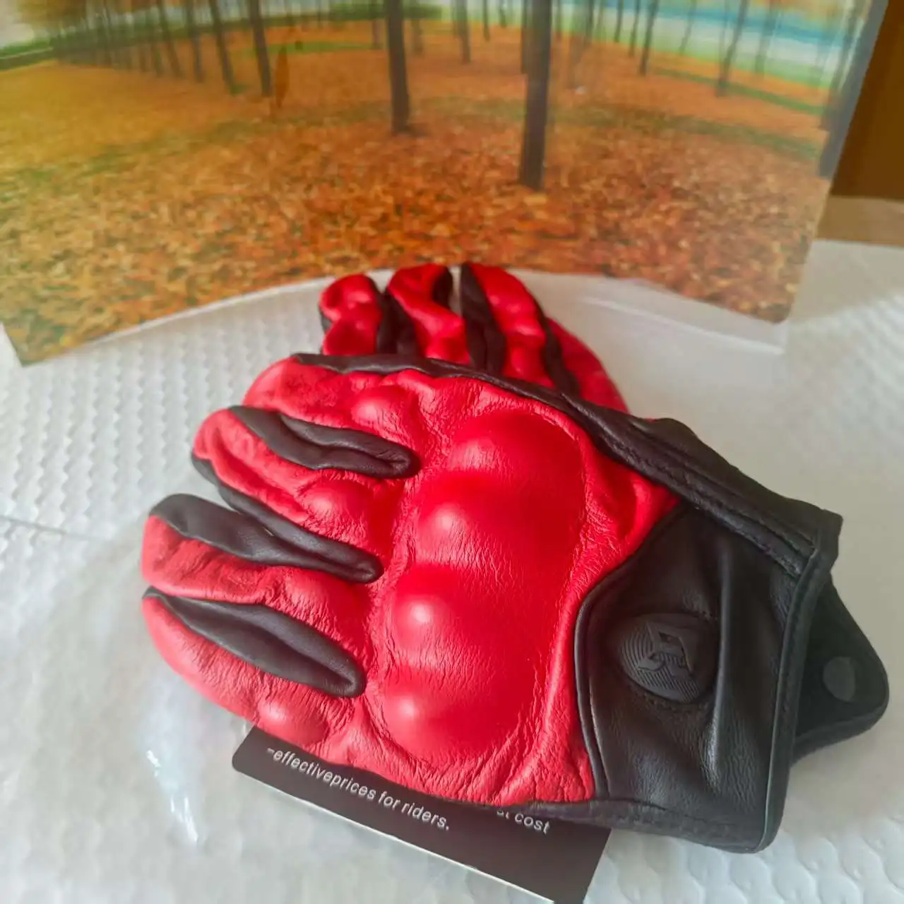 

Summer Perforated Retro Breathable Leather Red Motorcycle Gloves Full Finger Touchscreen Built-in EVA Shell Protector Luvas