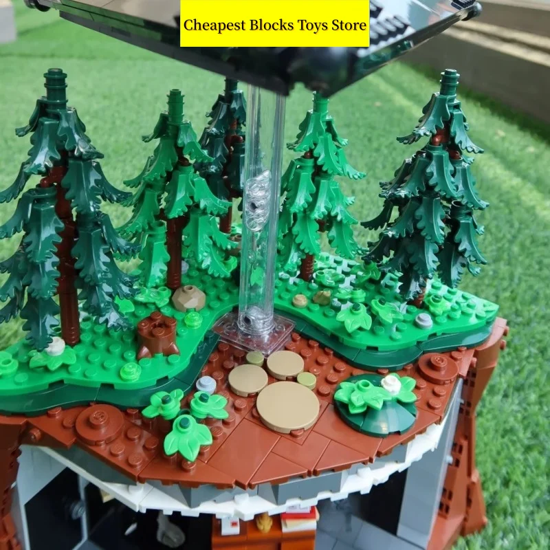 In Stock Christmas Gifts for Adults Toys Underground Chamber Forest Model Brick Building Blocks Compatible 1478pcs Mystery Scene