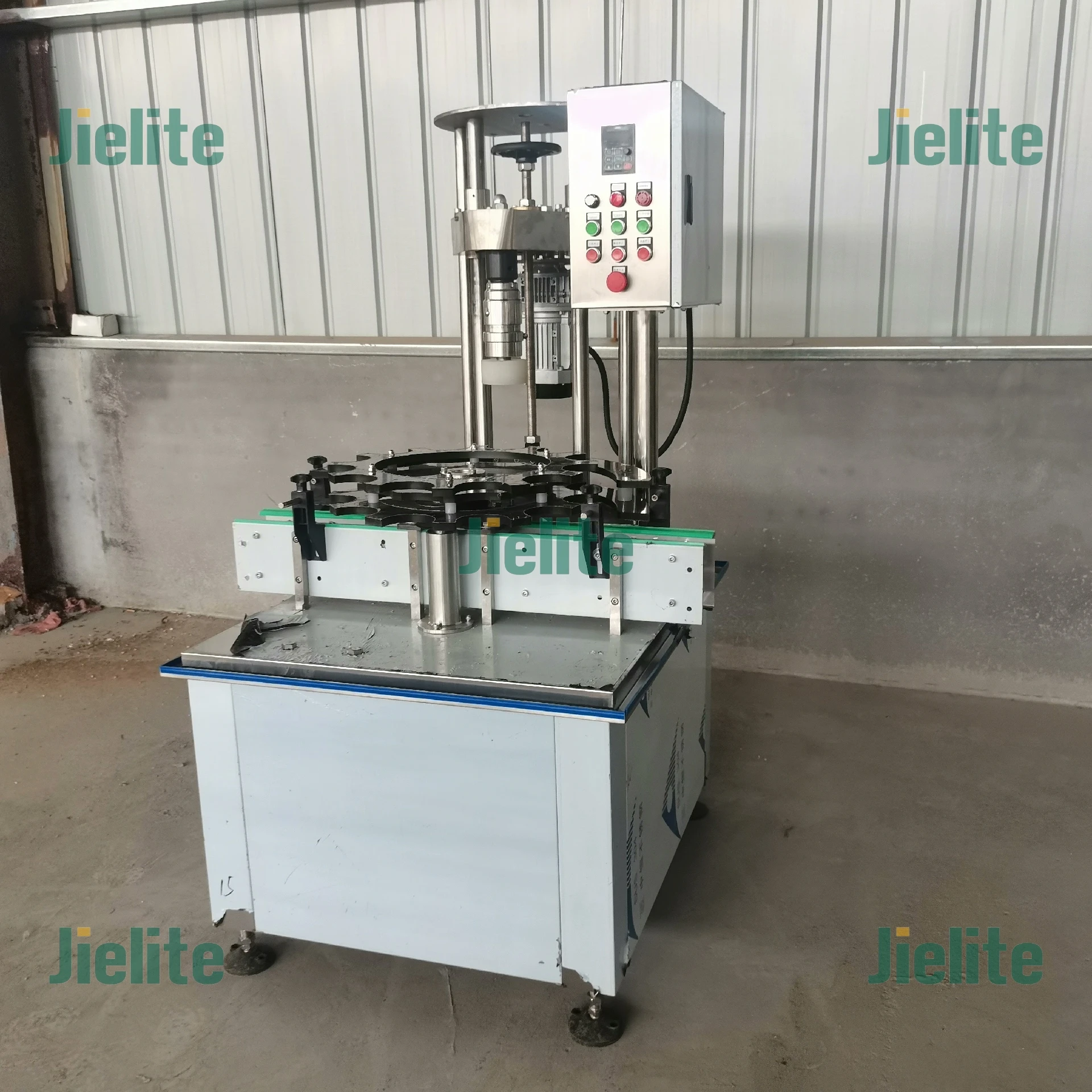 Single Head Automatic Soft Drink Beer Glass Bottles Metal Ring Pull Crown Cap Plastic Cap Capping Machine