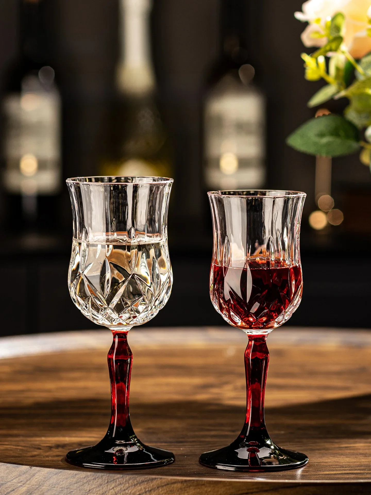 Red Diamond Crystal Wine Glass High Foot Champagne Cup Luxury Light Elegant Glass Wine Glasses for Red Wine And Foreign Liquor