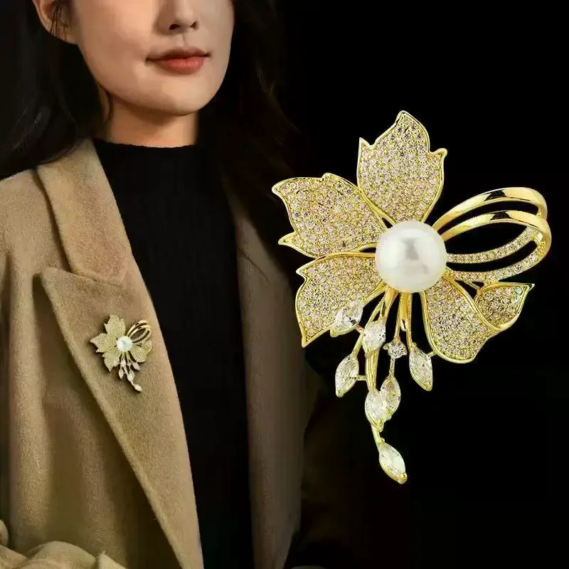 Luxury Rhinestone Flowers Imitation Pearl Brooches Women Sparkling Zircon Bowknot Brooch Pin Scarf Coat Suit Accessories Jewelr