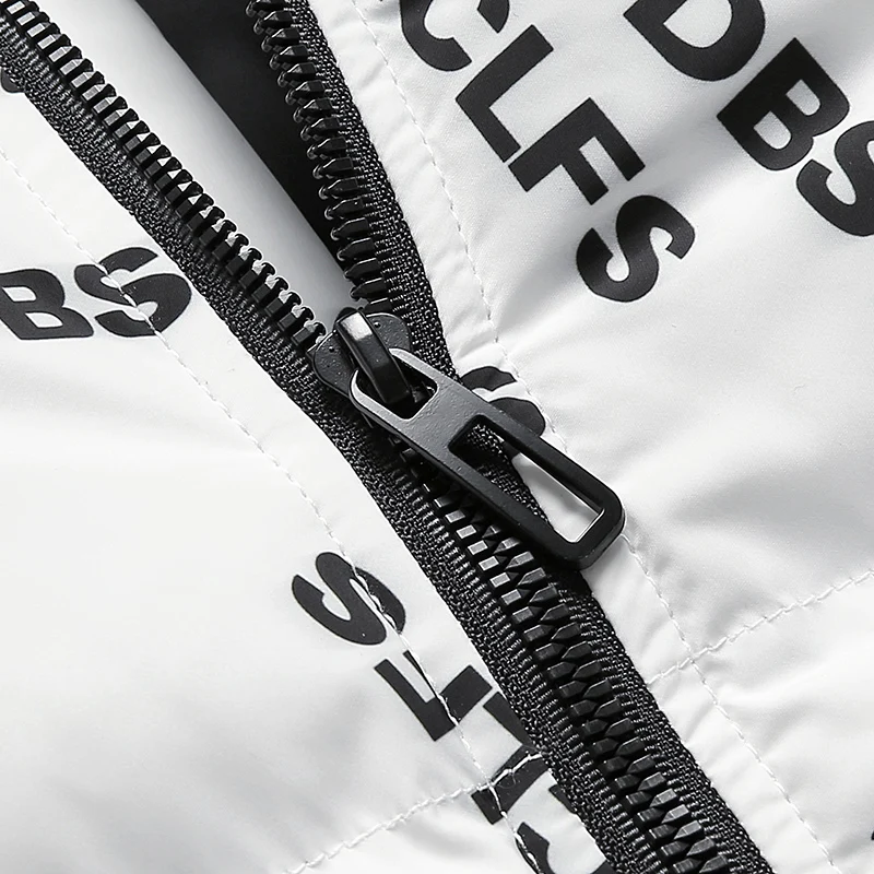 سترة رجالية من القطن المرقعة بطباعة حروف للخريف والشتاء، بطانة سميكة + تصميم ياقة واقفة، متعددة الألوان عصرية ولافتة للنظر، مناسبة للارتداء اليومي أو الخروج