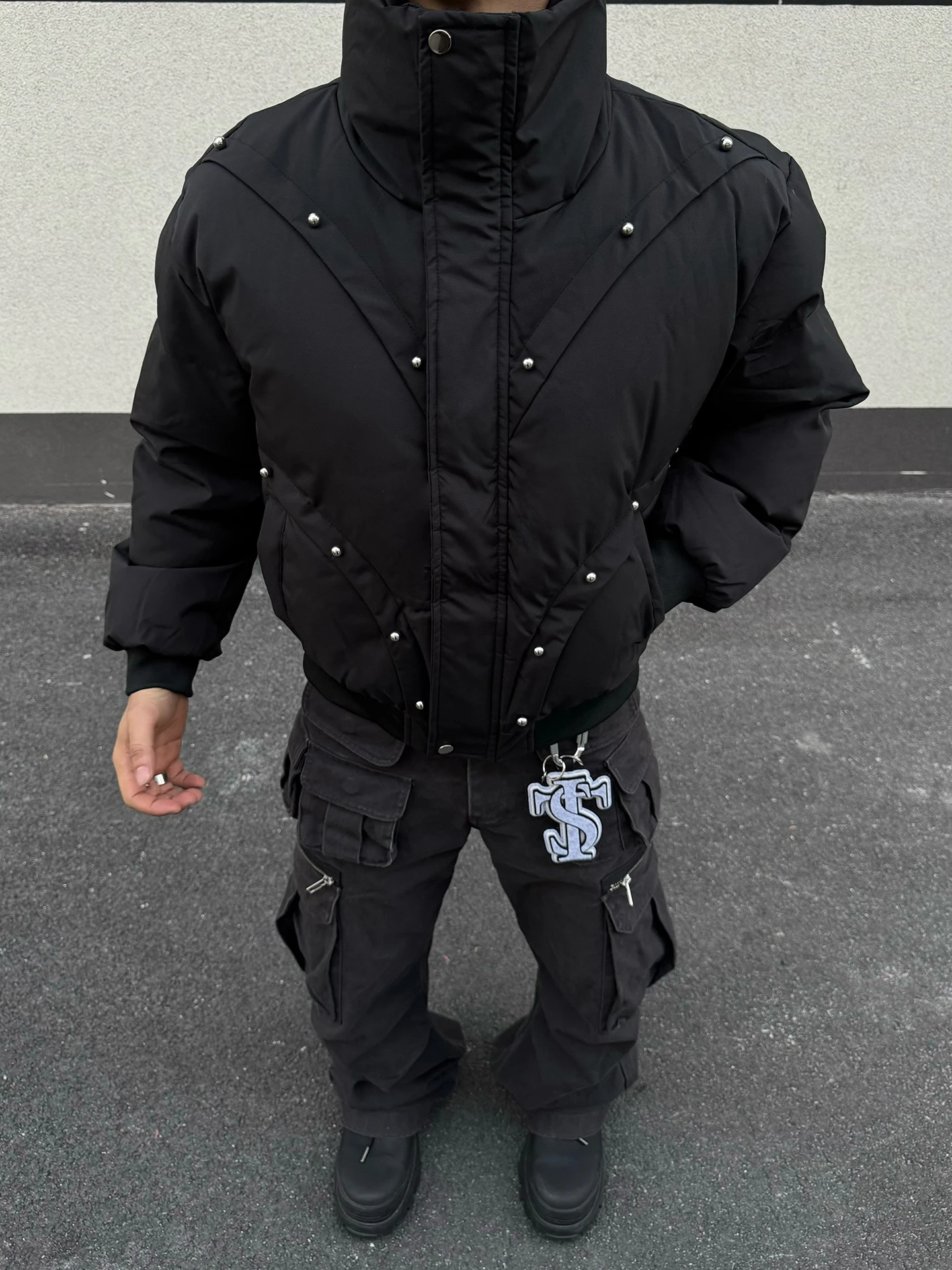 

Men's ort Thiened Bread Coat American Sle Stand Collar Design Rivet down Cotton Jaet Warm Winter Outerwear