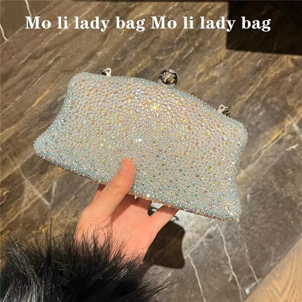 

Luxury Glitter Diamonds Cloud Bag Crystal Shiny Evening Bag Women Elegant Handbag Wedding Party Clutch Purse Crossbody Chain Bag