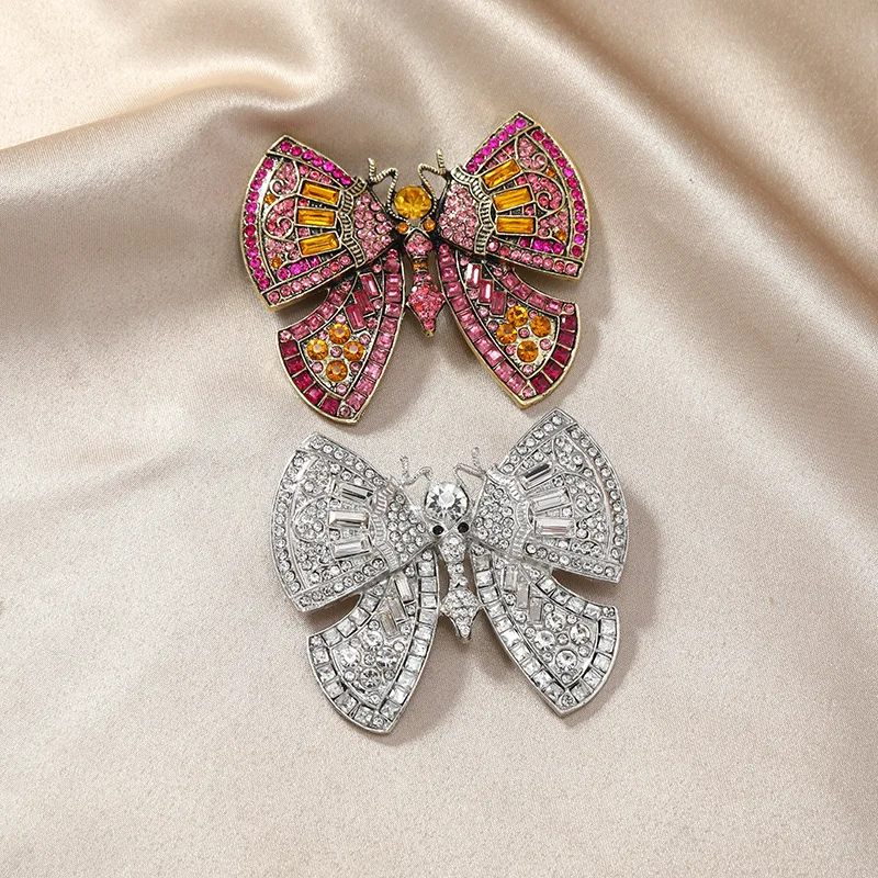 New Retro Heavy Industry Full Rhinestone Butterfly Brooch Female Atmospheric Winter Coat Sweater Pin Accessories Jewelry Gift