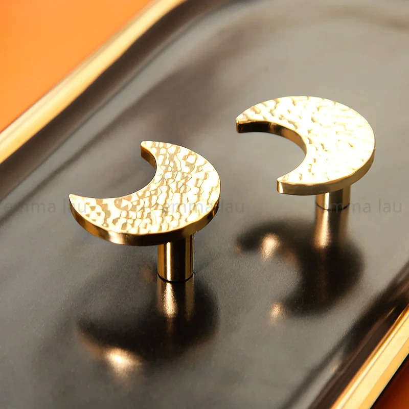 Hammering Forging Furniture Knobs Door Knobs Moon Shape Handmade Brass Handles For Cabinet Kitchen Cupboard Drawer Pulls