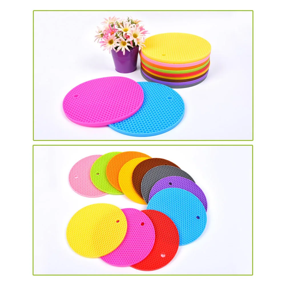

Silicone Dining Mat Heat Resistant Non-Slip Honeycomb Surface Food Grade Eco-Friendly Pot Pan Cup Insulation Pad Rose Red