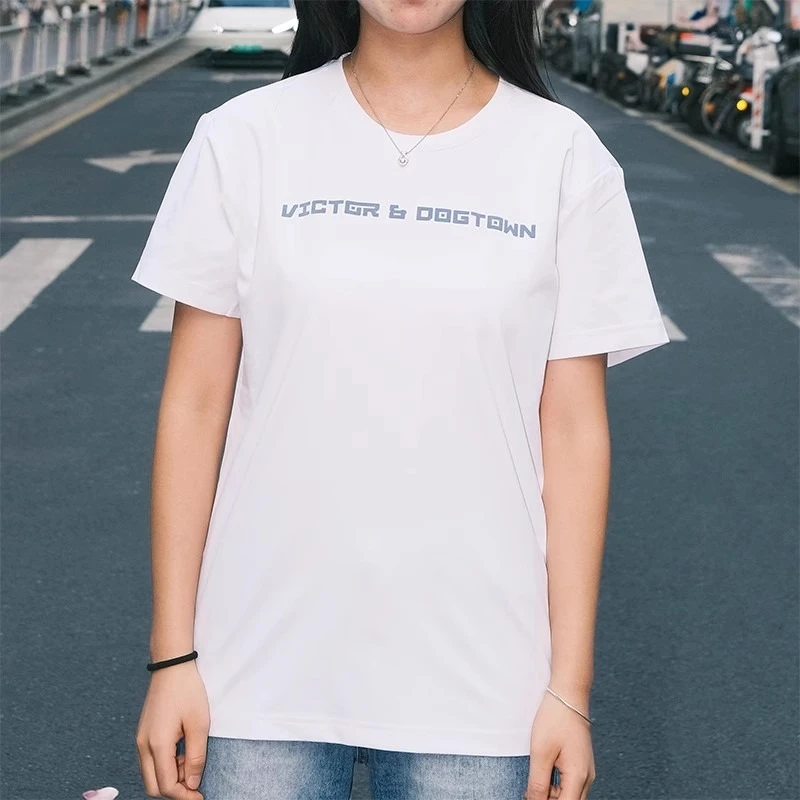 Victor バドミントン ユニフォーム DOG TOWN ドッグタウン ジョイント Tシャツ 速乾性 通気性 半袖 レジャー スポーツ 夏