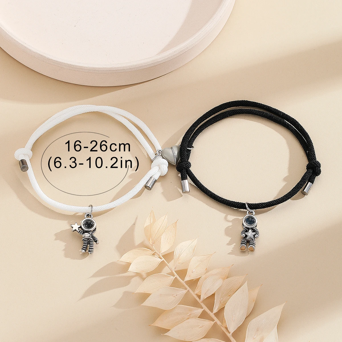 Luminous Heart Projection Astronaut Couple Bracelet 2 Pcs Woven Bracelets That Say I Love You in 100 Languages