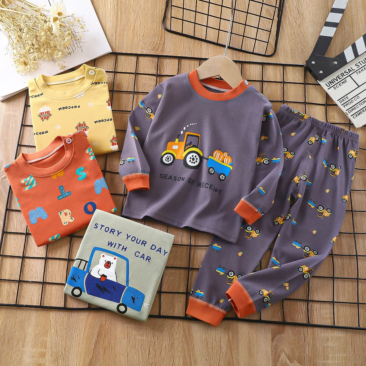 

New Autumn Winter Kids Pajamas Baby Boys Girls Cartoon Long Sleeve T-Shirt with Pants Newborn Toddler Sleepwear Clothing Sets