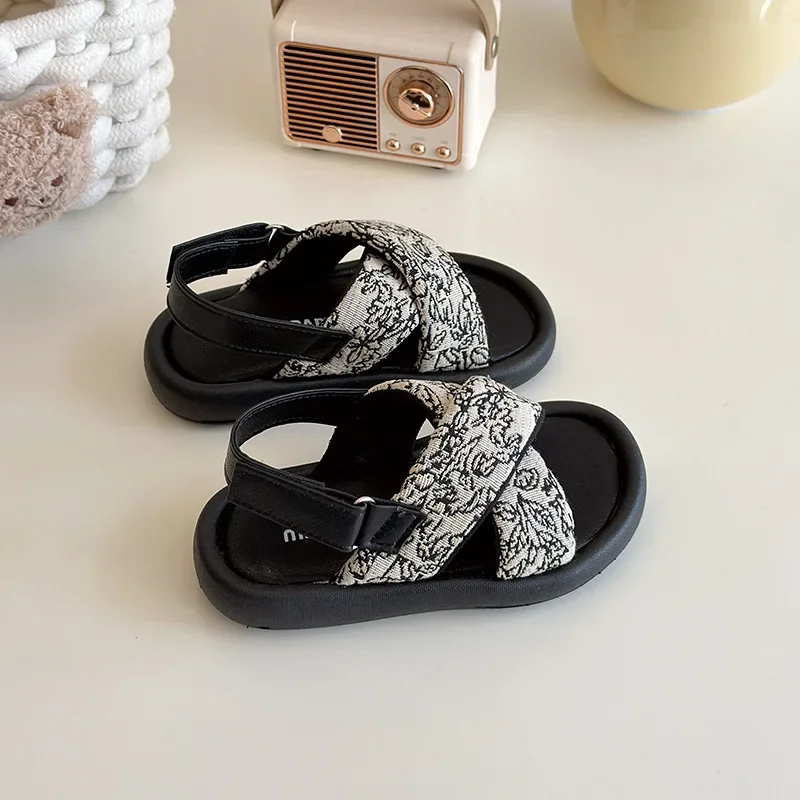 New Summer Children Soft-Soled Beach Shoes Girls One-Strap Roman Water Shoes Outdoor Casual Shoes Kids Open-Toe Slip-On Sandals