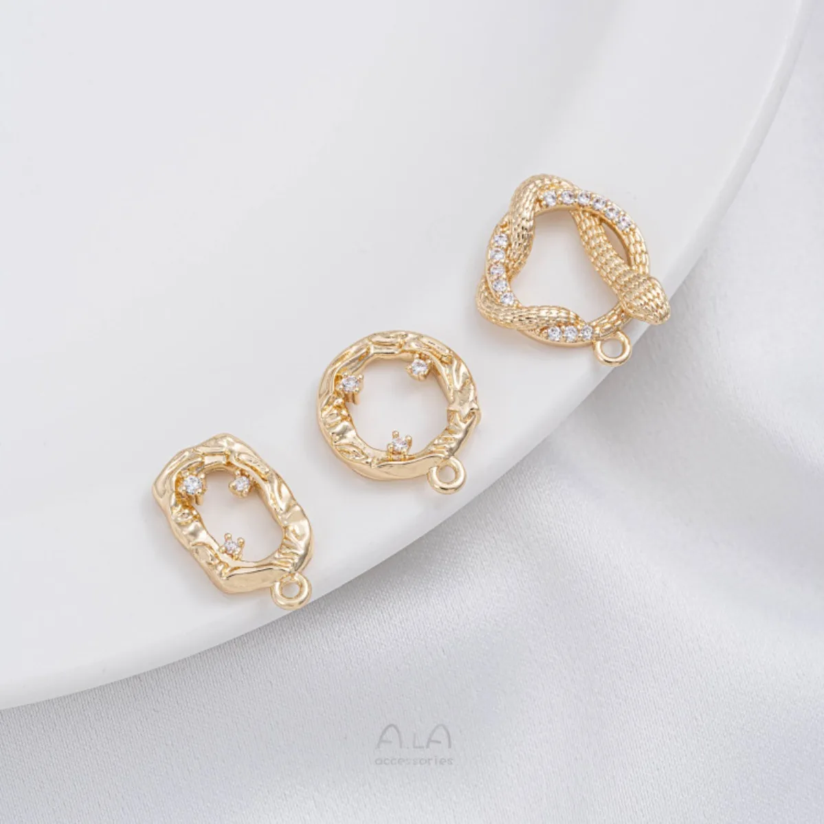 Brass 14K Gold Plated CZ Rectangle Round Frame Snake Ring Charms Pendant DIY Necklace Earring Handmade Jewelry Accessories