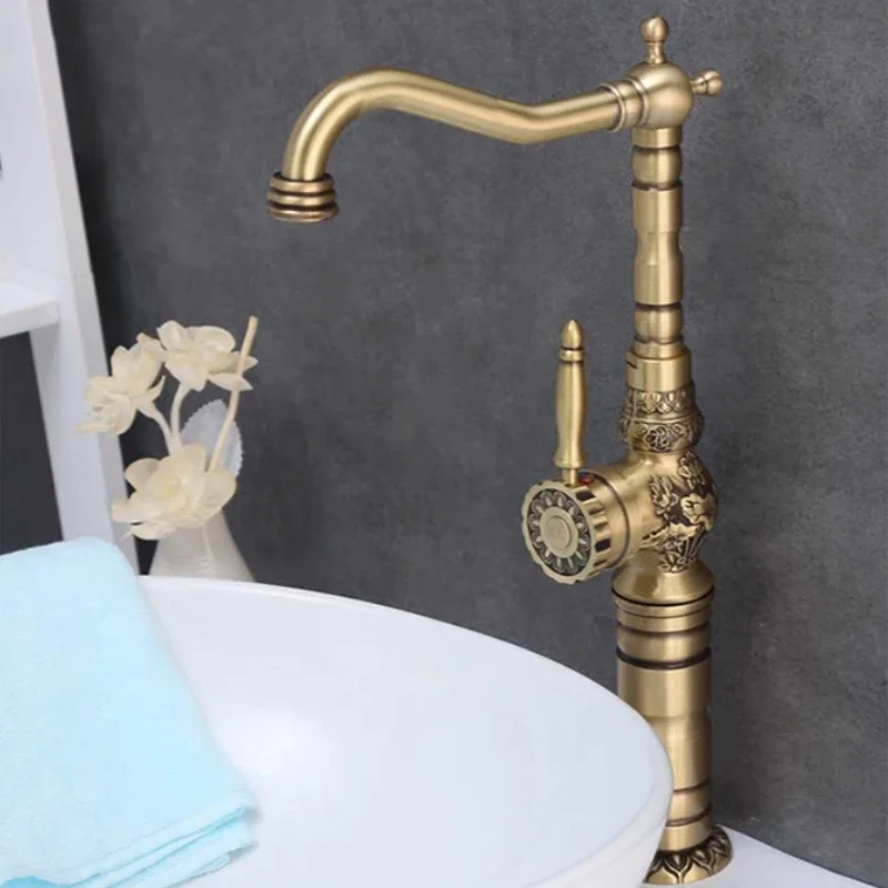 Antique-style taps for bathroom Hot and cold water European-style washbasin Countertop basin Washbasin Bathroom cabinet Brass