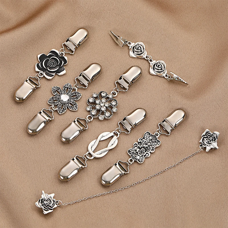 Retro Sweater Shawl Clip With Rhinestone Studded Alloy Scarf Buckle Anti Exposure Buckle Collar Scarf Cardigan Connecting Buckle