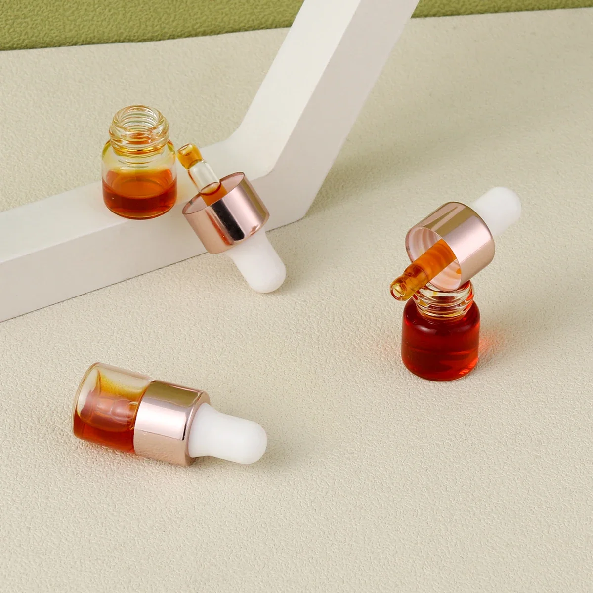 50pcs 1ml Rose Glod Mini Glass Dropper Bottles Small with Glass Eye Dropper for Essential Oils Sample Traveling