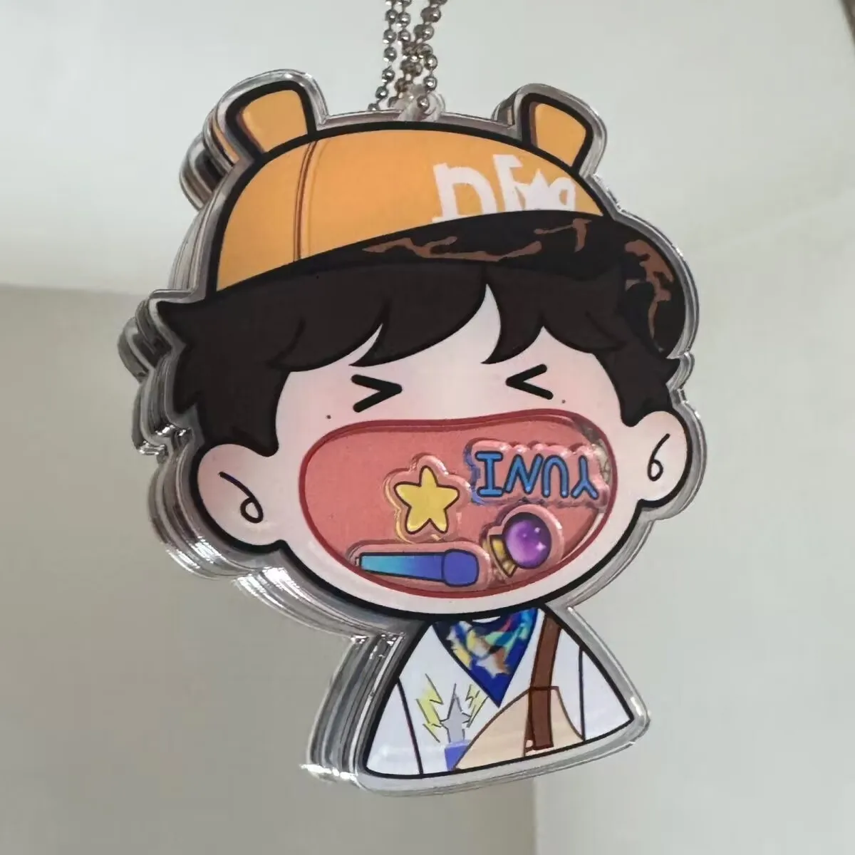 지유 아크릴 큰 입구 흔들 버튼 키체인 펜던트, 고급스러운 가방 펜던트 컬렉션 "리버스 러브"