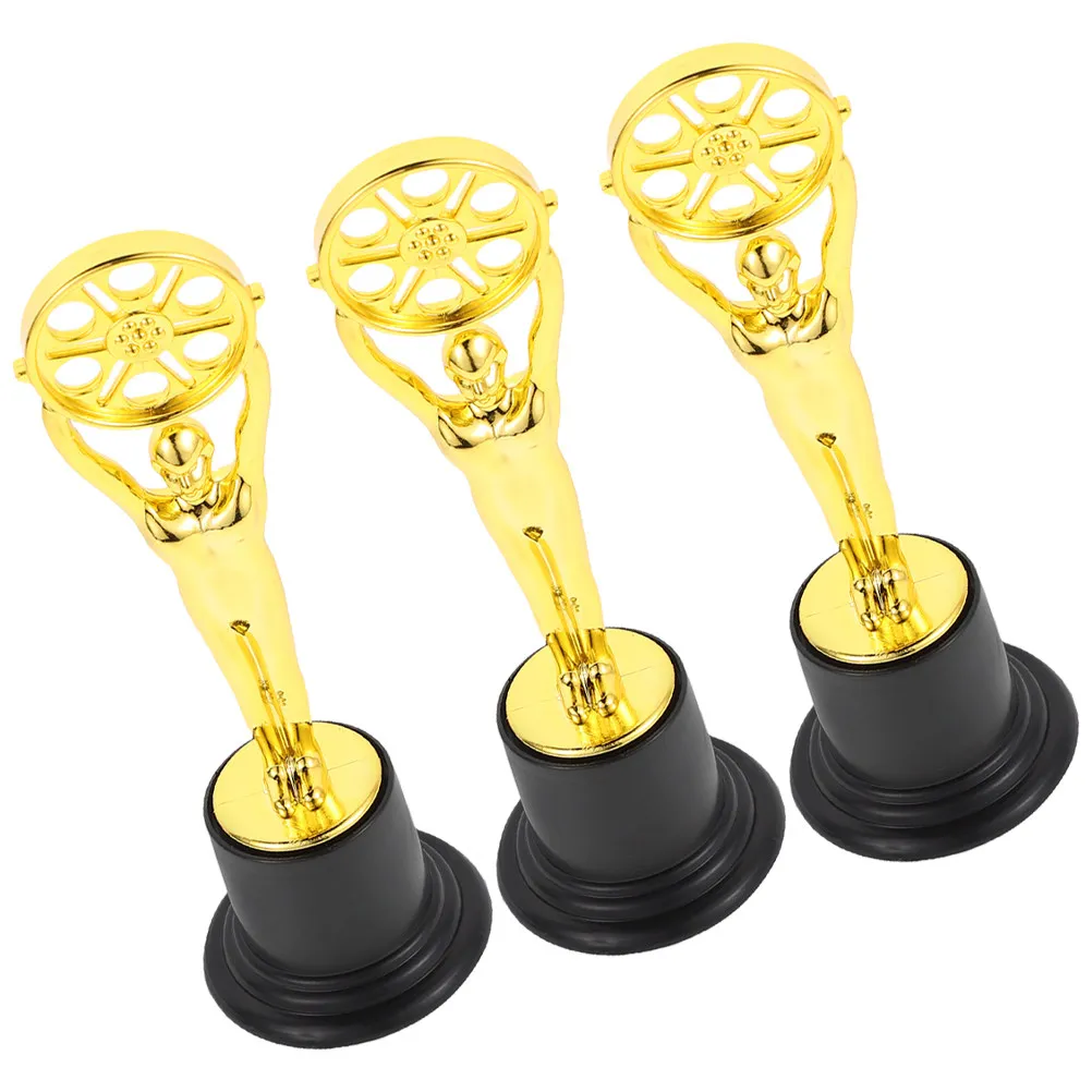 3Pcs Mini Plastic Trophy Awards Participation Prize Perfect for Kindergarten Elementary School Motivational Appreciation