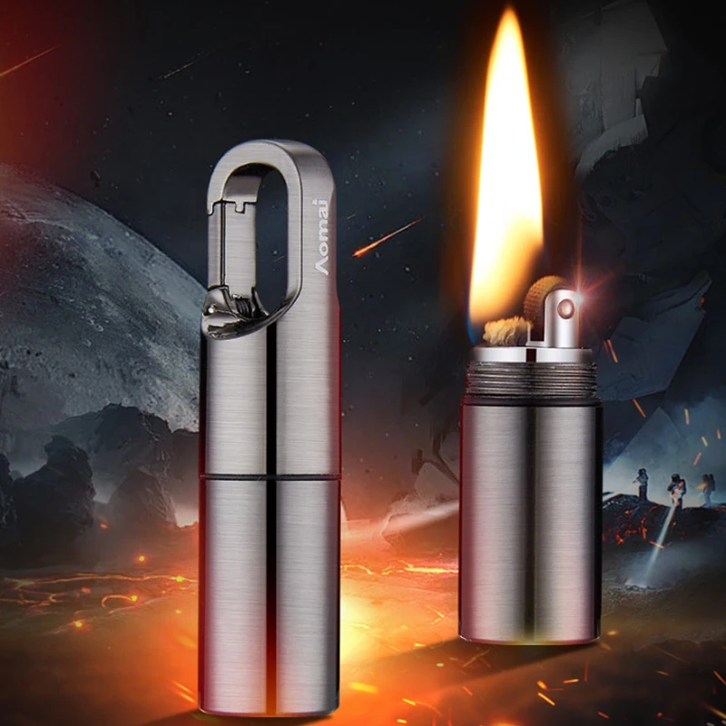 Outdoor ignition tool Mini keychain Portable lighter Grinding wheel Open flame Kerosene lighter Cigarette accessories