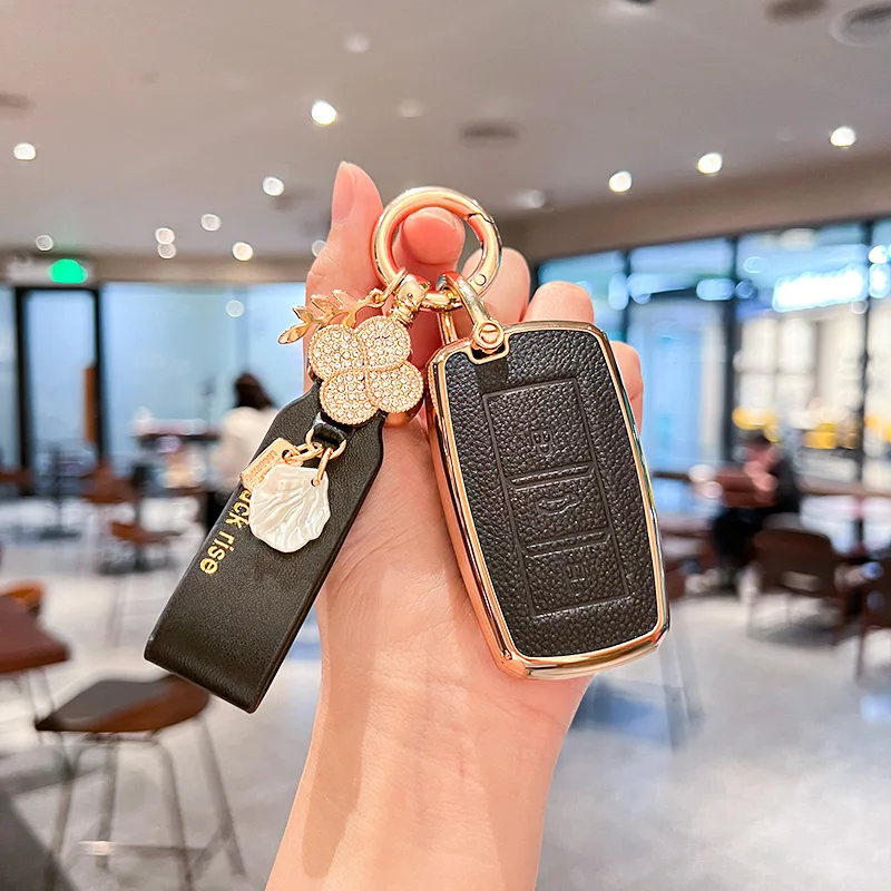 Leather Car Remote Key Case Cover Protect Shell Bag For Changan CS15 EADO Raeton CS35 Plus CS55 CS75 CS95 Cx70 CX20 CS1 CV1 V7