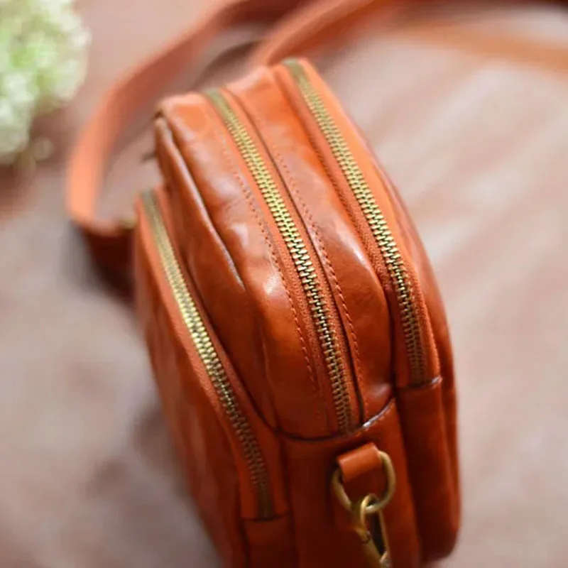 

AETOO Original new men's and women's leather bags commuter fashion brand backpack casual hundred bypass head layer cowhide men'