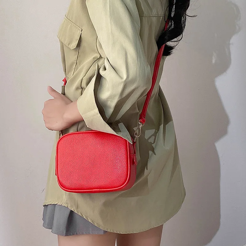 Alirattan 2025 New  Women's Shoulder Bag  Versatile Fashion Messenger Bag PU Women's Small Square Bag image 2