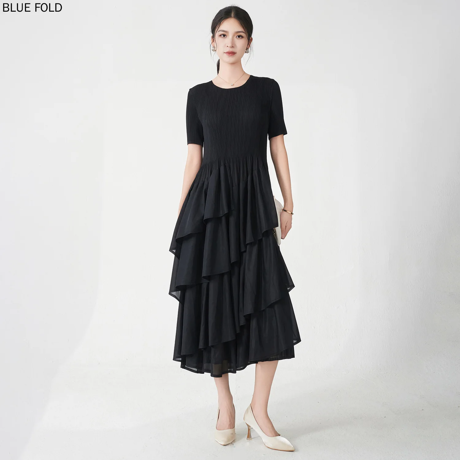 Miyake absolutamente hermoso, enorme, atractivo, sentido del temperamento para personas mayores, ligero, de lujo, negro, fino, versátil, vestidos acampanados