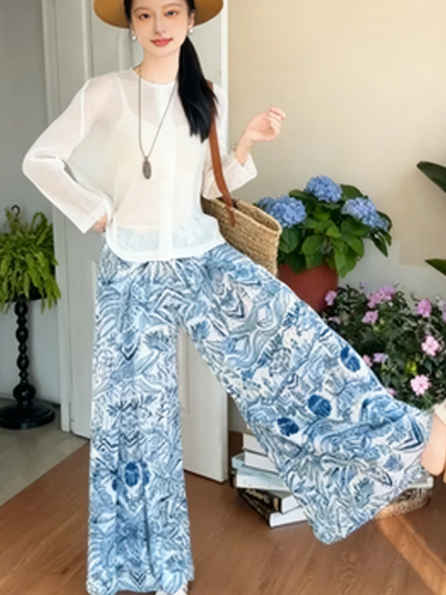 

Fashionable High Waist Wide Leg Pants Floral Blue Porcelain Print Casual See through Cardigan Women's Top Bottoms Set