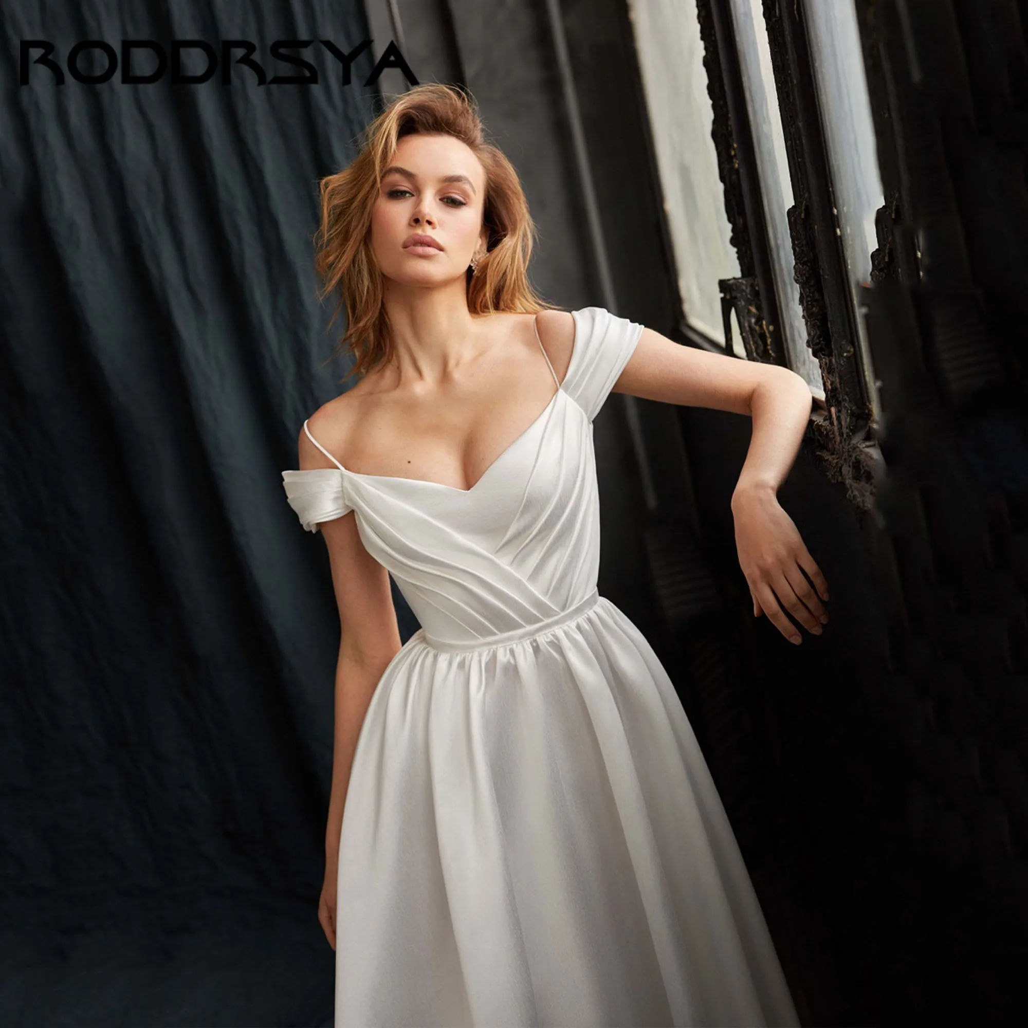 RODDRSYA A-Line Sexy Wedding Gowns Spaghetti Straps Off Shoulder Simple Bridal Dress V-Neck Backless vestido de novia Customized