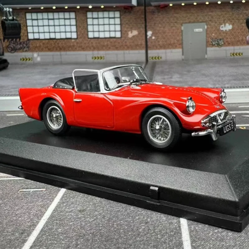 OXFORD Diecast 1:43 Scale SP250 Roadster 1959 Alloy Retroรถสําเร็จรูปผลิตภัณฑ์จําลองของเล่นของขวัญแบบคงที่