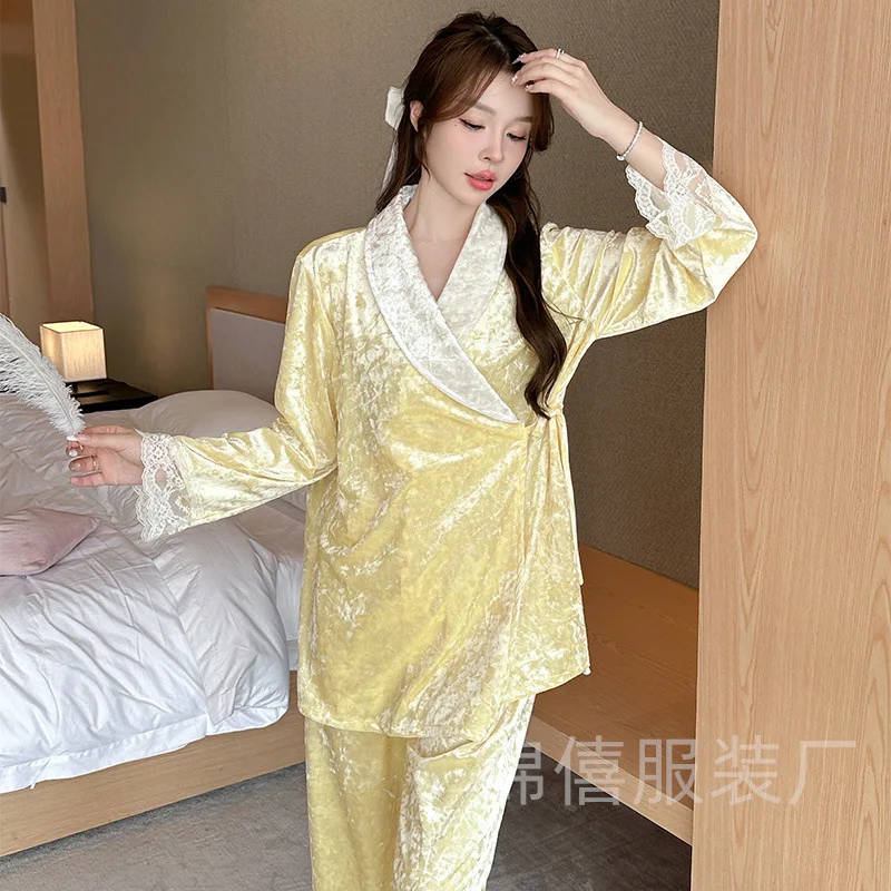 Gold Diamond Velvet Sleepwear Women's Autumn And Winter Long Sleeved French Warm Set 2024 New High End Home Clothes Nightwear