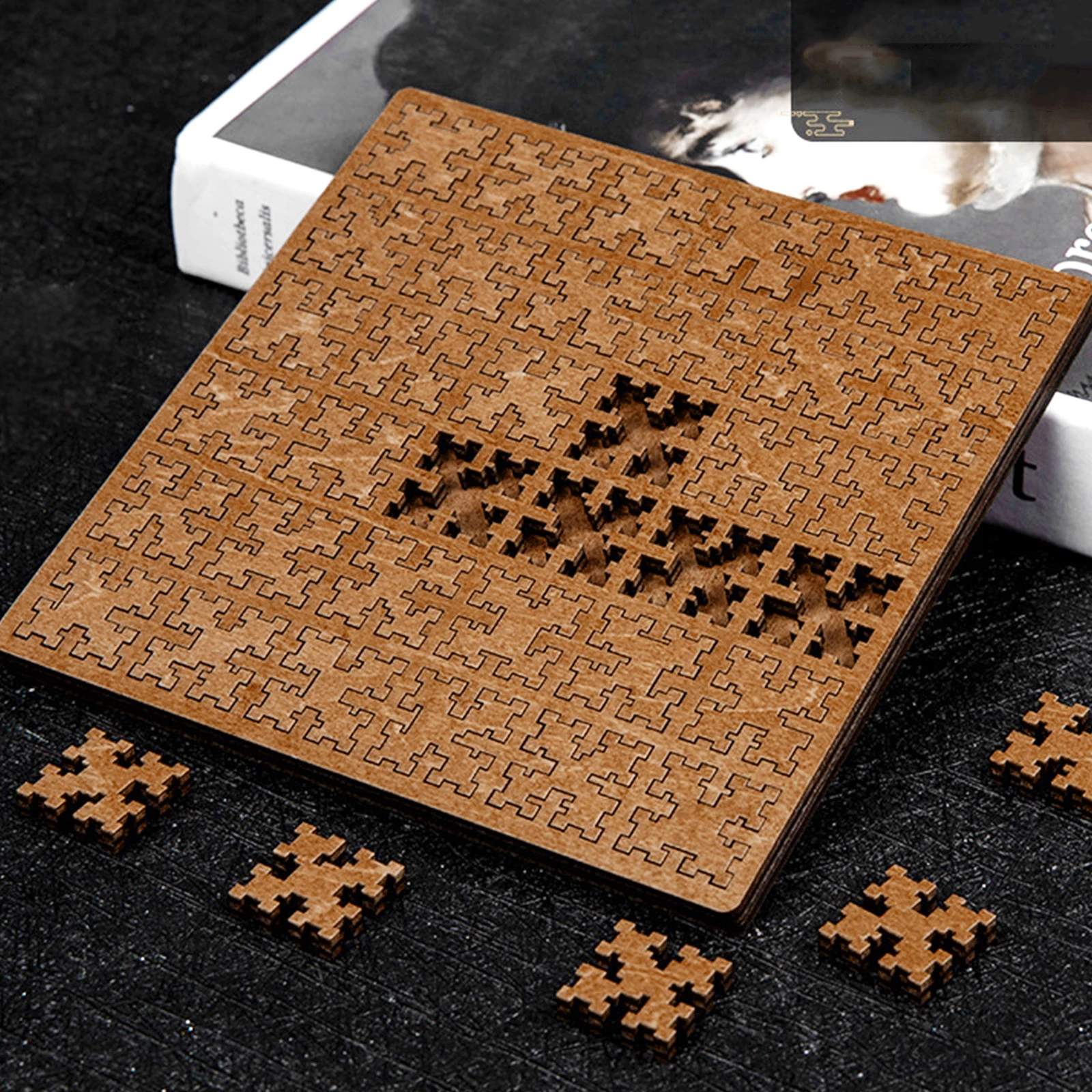 لغز الصور المقطوعة الخشبي المنحني مع إطار فريد من نوعه غير منتظم ومبتكر متاهة لوحات ألغاز هندسية صعبة للبالغين