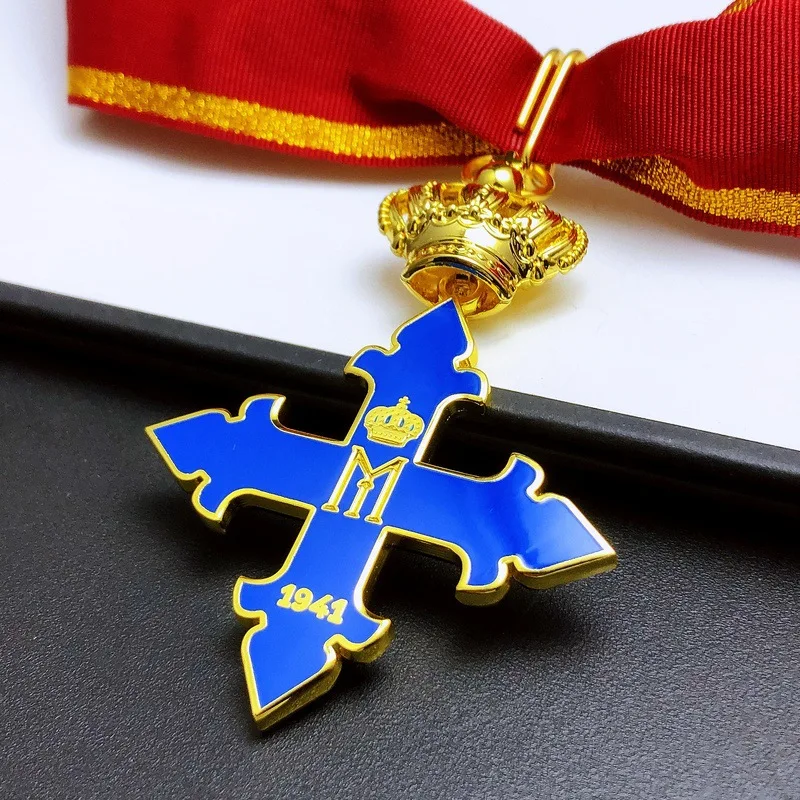 Romania Second Class Michel Cross Badge Blue Badge, Replica