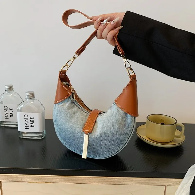 

Female Crossbody BagWaterResistant Material Printing Retro Design Casual Underarm Purse For Daily Use Shopping Travel Versatile