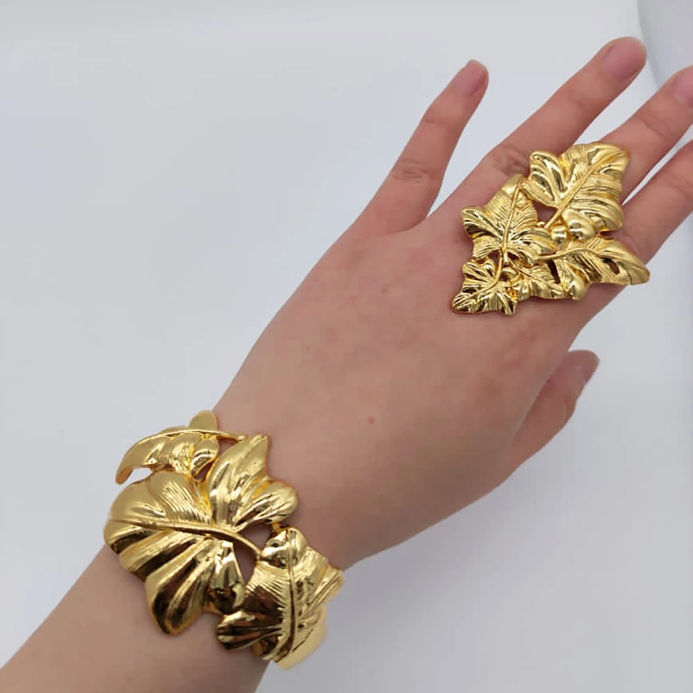 Luxus 18 Karat vergoldet Armband Ringe Kupfer Schmuck-Set Party Frauen verstellbare Ringe Blume exquisite Armreif Hochzeit 2023 neu – Detail 5