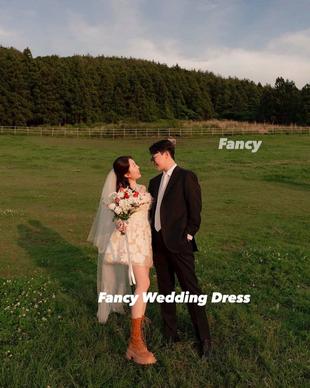 화려하고 우아한 레이스 웨딩 드레스 한국 사진 촬영 미니 짧은 이브닝 드레스 민소매 백 코르셋 맞춤형