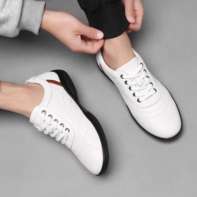 Men Casual Shoes British Style White Shoes Non Slip Comfortable Soft Sole Men Casual Leather Shoes Spring and Autumn