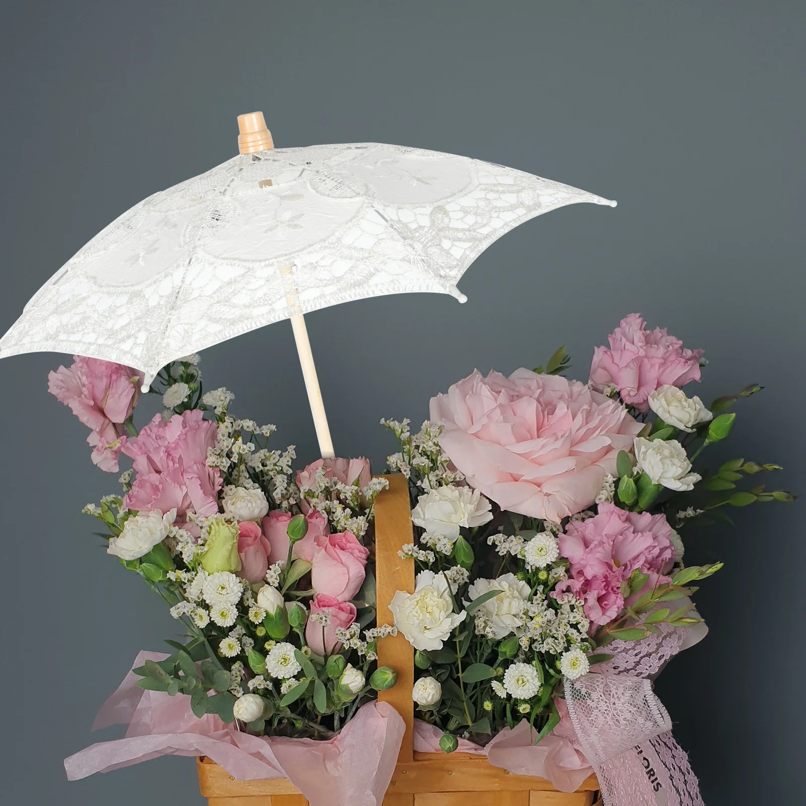 

Lace Umbrella Elegant Parasol for Wedding Photo Props Bridal Decorations Wooden Handle Ladies Decor