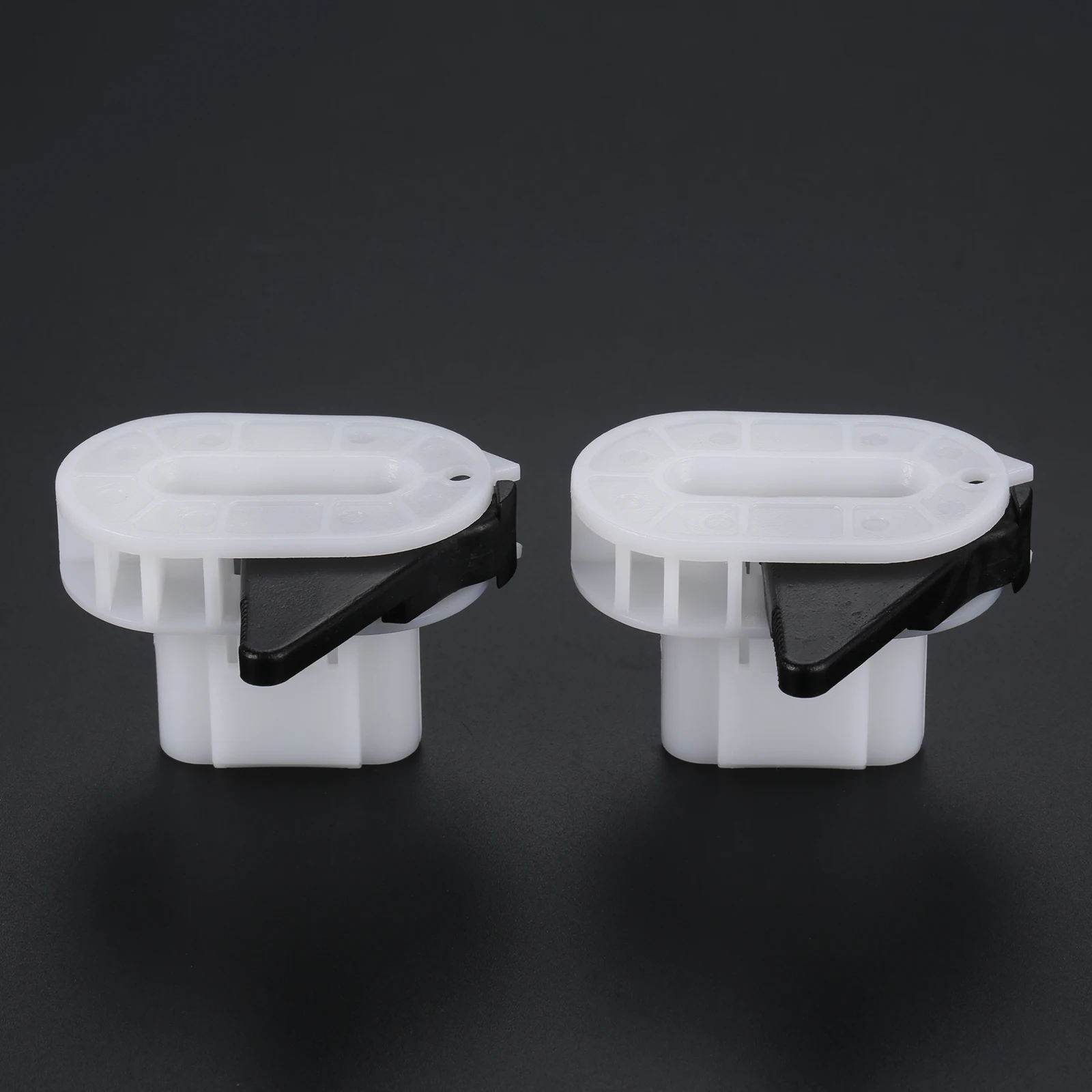 2Pcs Car Interior Rear Seat Cushion Retaining Clips Clasps Buckle for Ford Mondeo Focus Fiesta Pentium B70 Plastic Auto Fastener