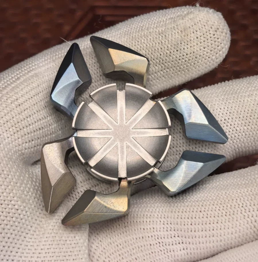 Used EDC EDC Scorpio Top Zirconium Rainbow Blade Pattern spinner Fingertip gyroscope Decompression toys