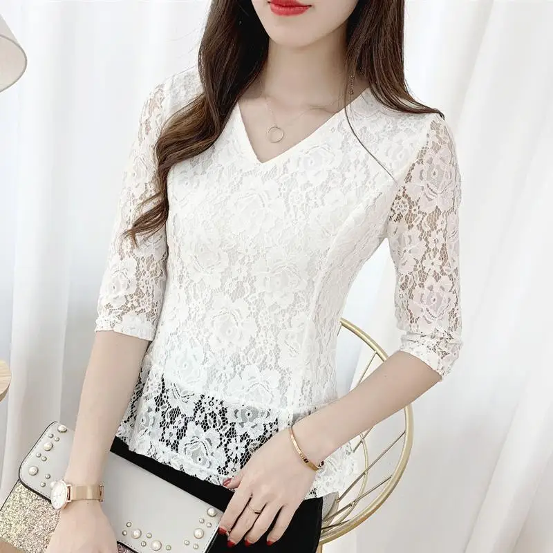 Fashion V-Neck Spliced Lace Folds Hollow Out Blouse Women\'s Clothing 2023 Summer New Oversized Casual Pullovers Sweet Shirt