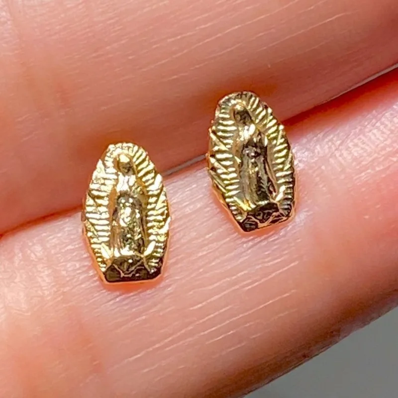 Vintage Gold Color Virgin Stud Women's Earrings Oval Hand Carving Pattern
