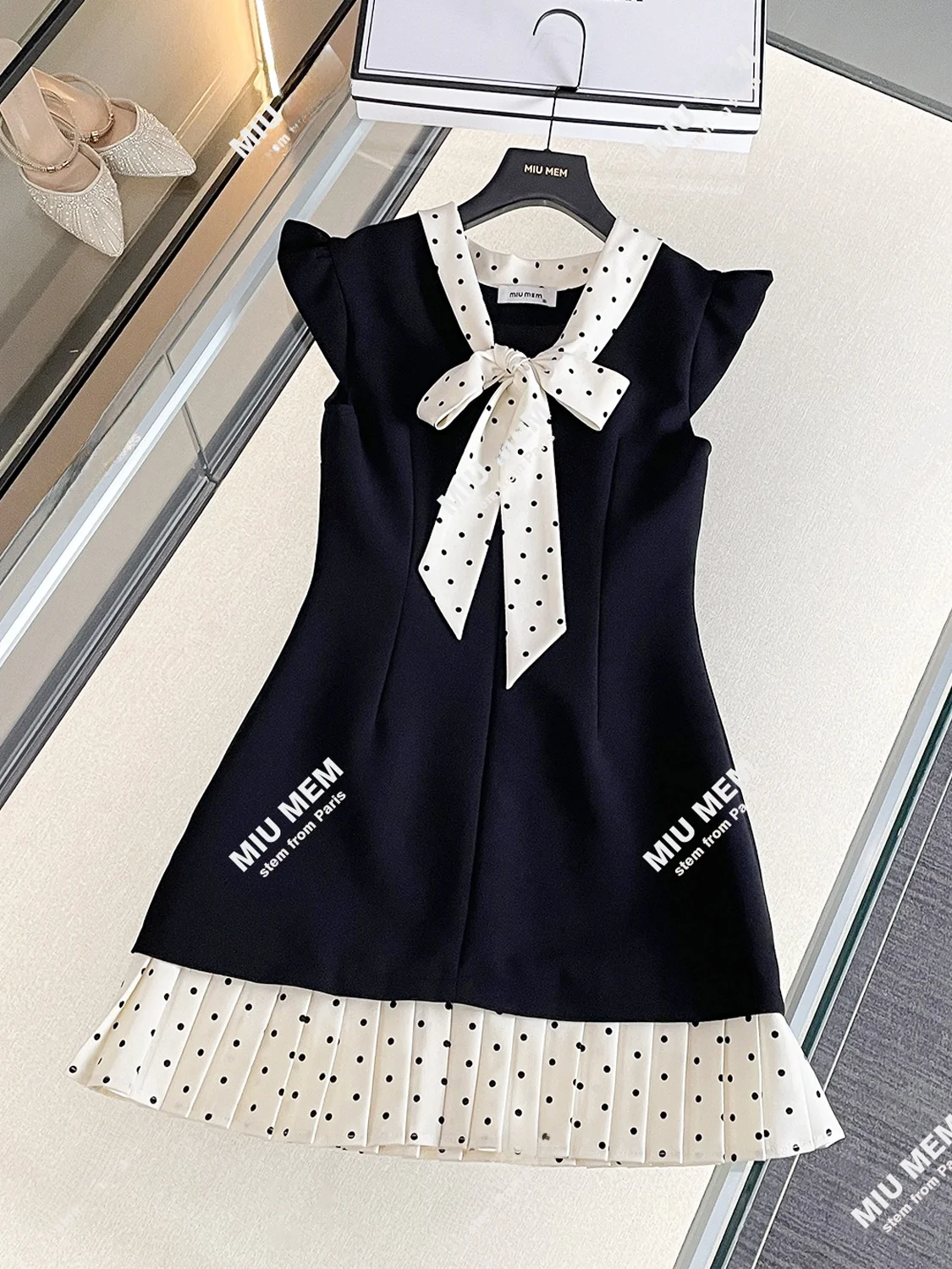 

South Oil High-End Women's Summer Hepburn Polka Dot Fly Sleeve Pleated Dress Commute Simple Style High Waist Short Skirt