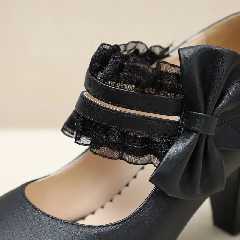 REAVE CAT 2026 تصميم جديد النساء مضخات جولة تو 7.5 سنتيمتر حذاء بكعب سميك هوك حلقة Bowknot الحلو اليومية لوليتا أحذية كبيرة الحجم 41 42 43