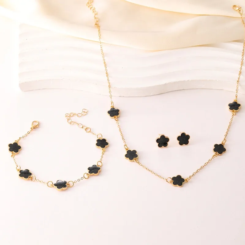 3pcs/set Lucky Five-petal Flower Necklace Bracelet Earrings Set for Women Elegant Clover Fashion Party Jewelry Gifts Accessories image 5